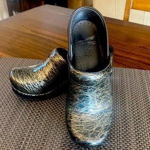 Dansko Black Gold Swirl Patent Clog 36